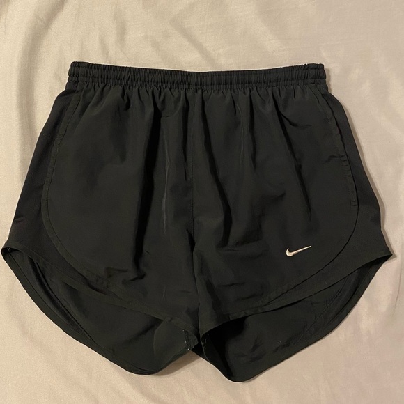 Nike Pants - Women’s Nike Tempo Shorts